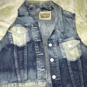 Levi’s jean jacket (sleeveless)